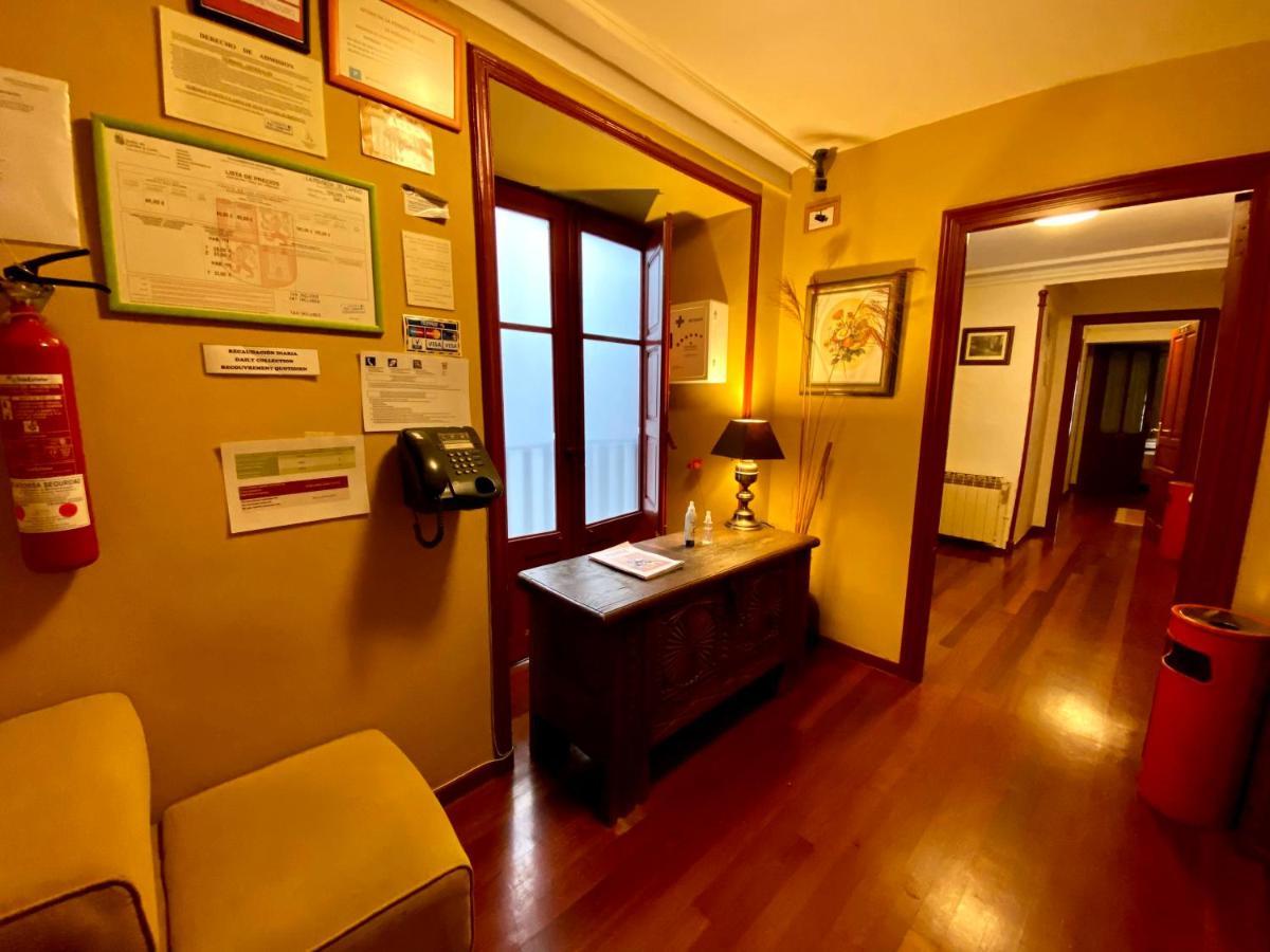 La Pension Del Camino Burgos Ngoại thất bức ảnh